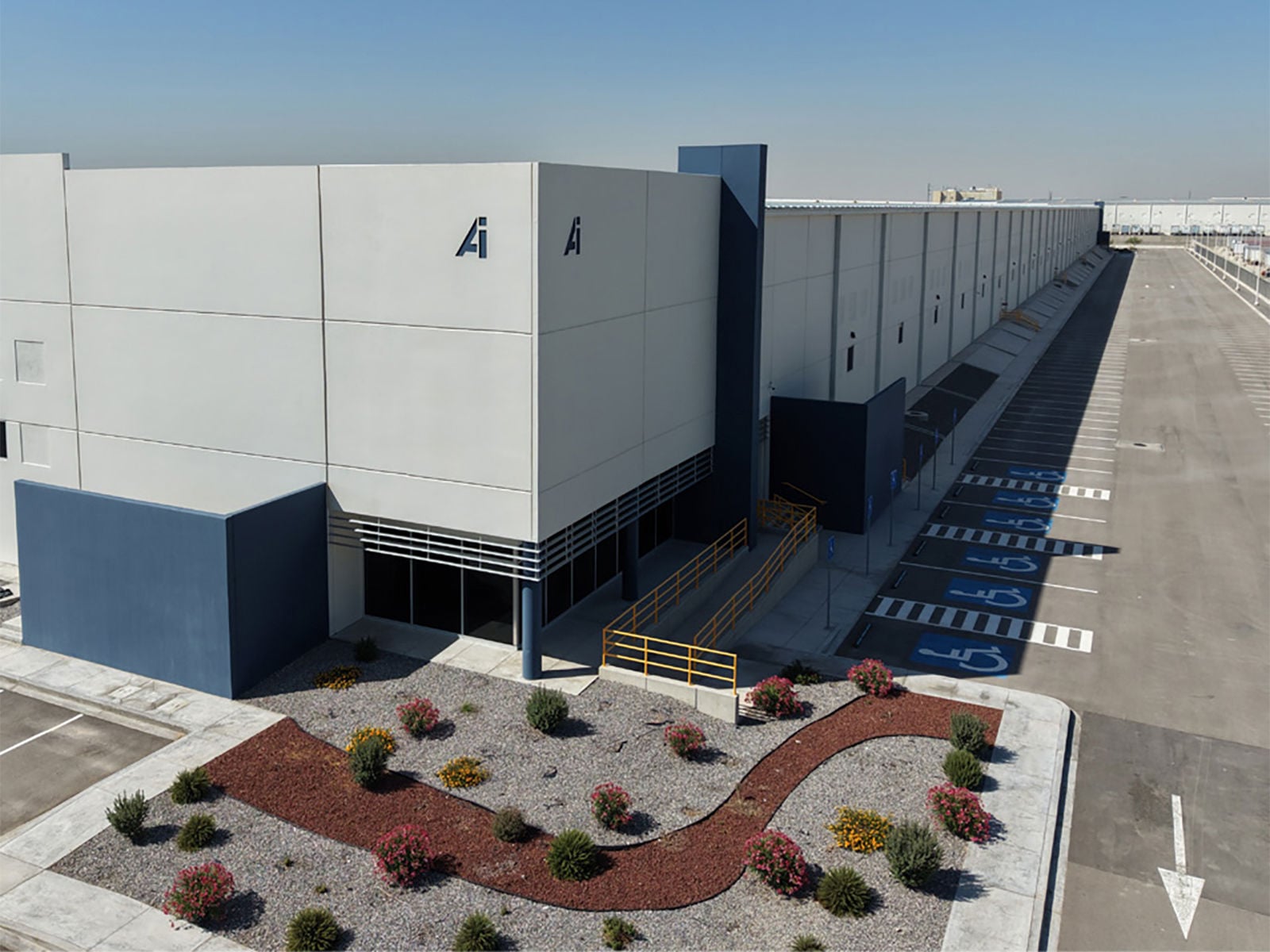 Exterior 3