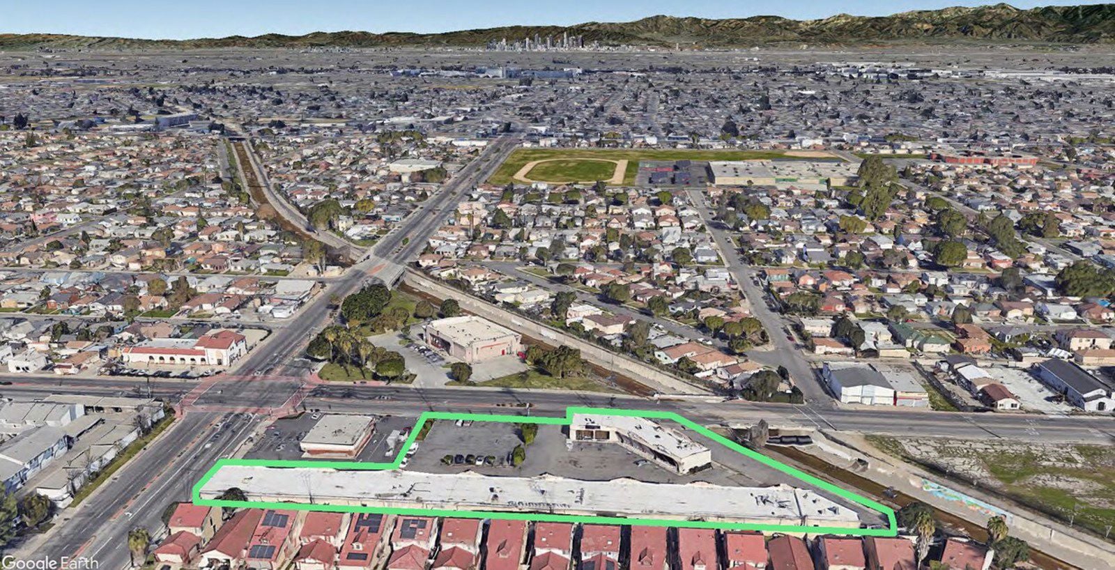 SELLER MAY FINANCE | FLEX IN PRICE 700 West Compton Boulevard - Image 3