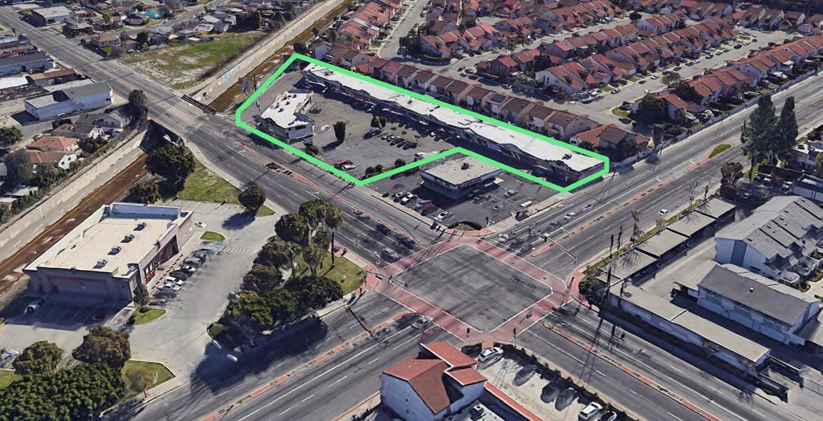 SELLER MAY FINANCE | FLEX IN PRICE 700 West Compton Boulevard - Image 6