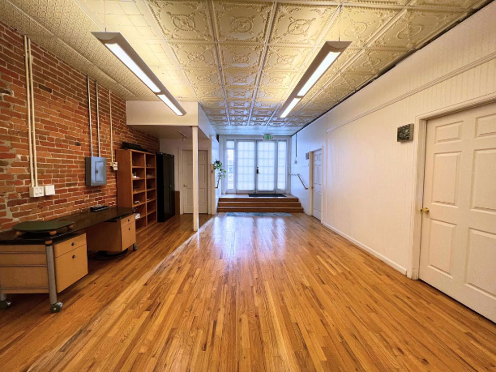 243 Jefferson Interior5