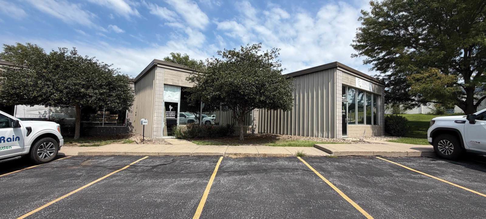 Industrial Space - 144th & Grover Streets 14514 Grover Street - Image 4
