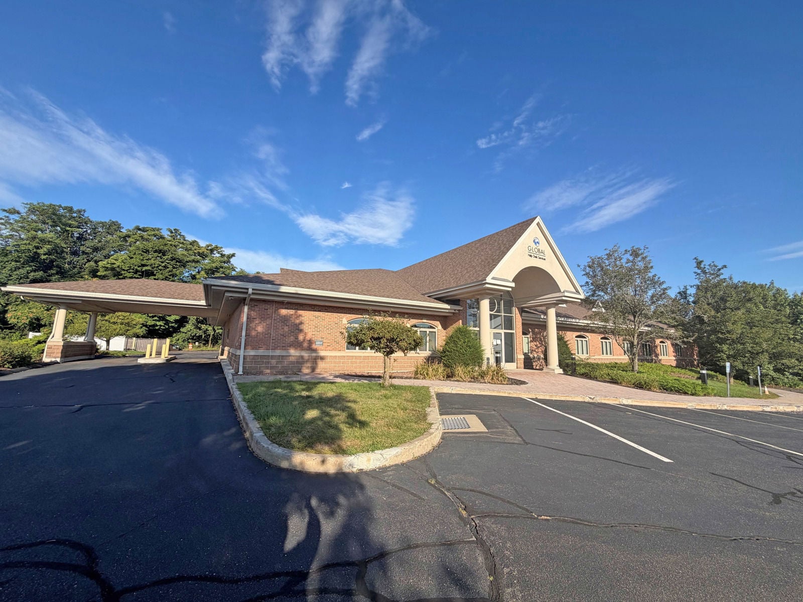 521 Cromwell Avenue_Exterior pic 1_updated
