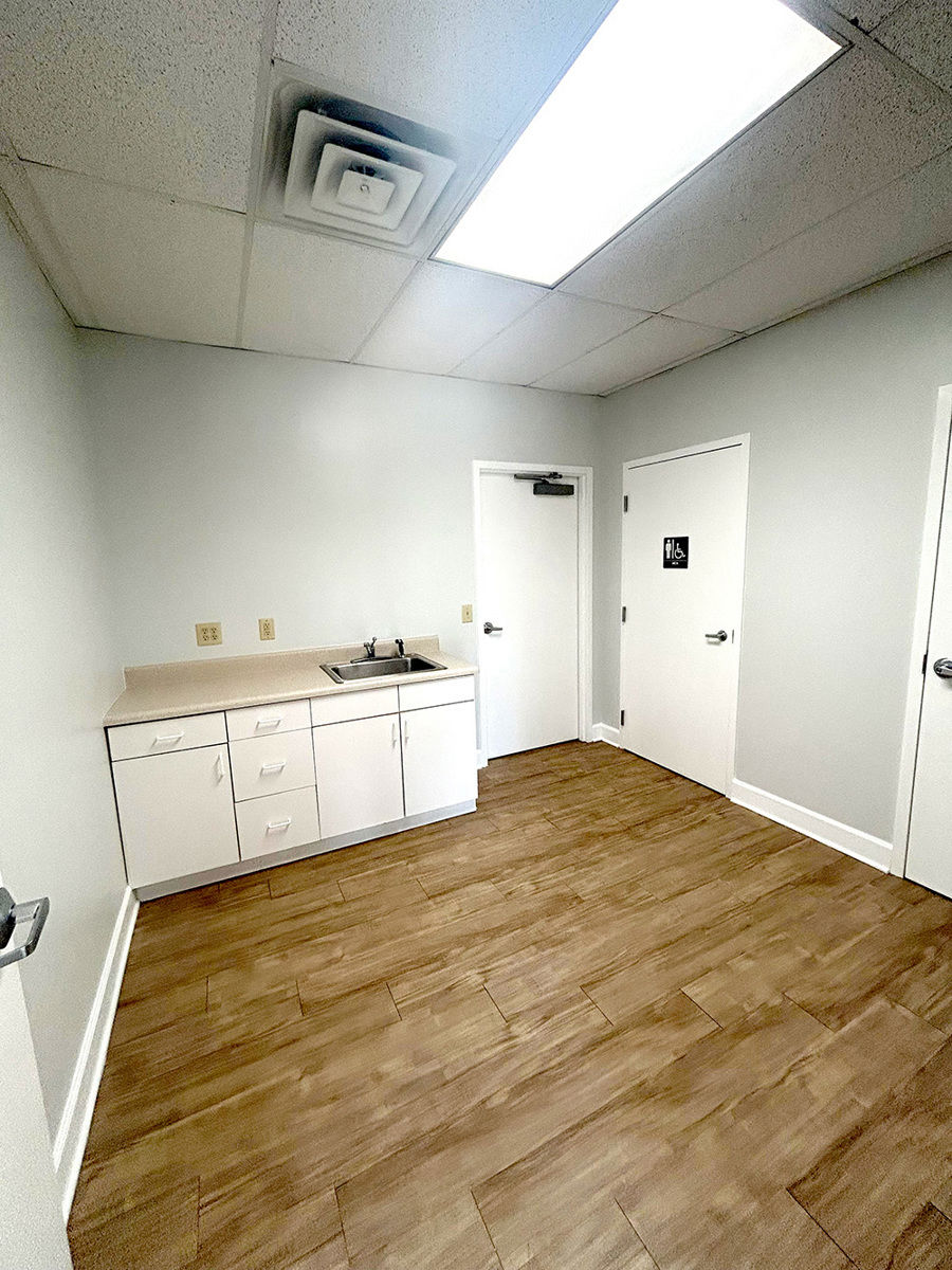 6342 Burnt Poplar Rd Interior 2
