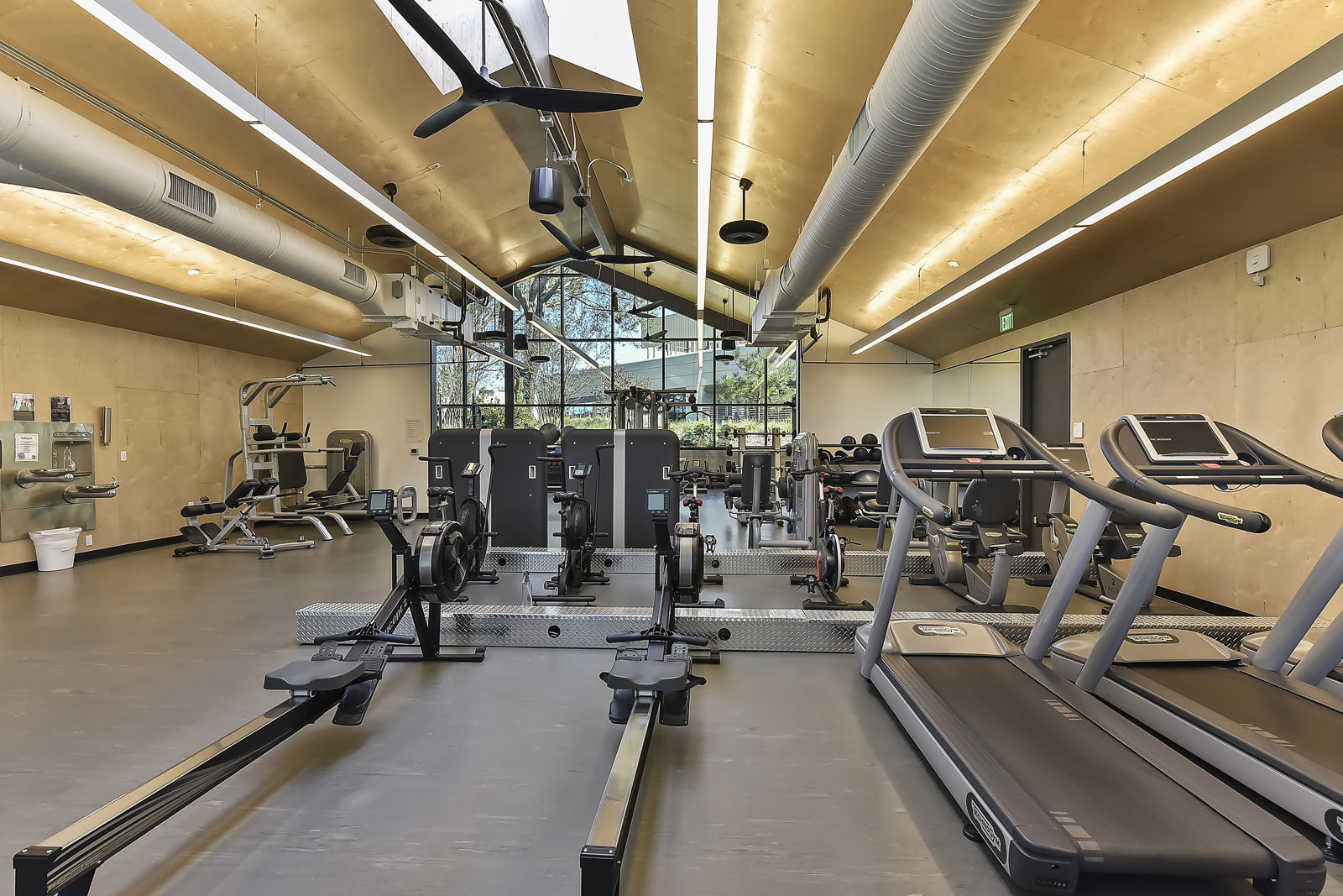 SD TECH by Alexandria  9605 Scranton Road - Image 3
