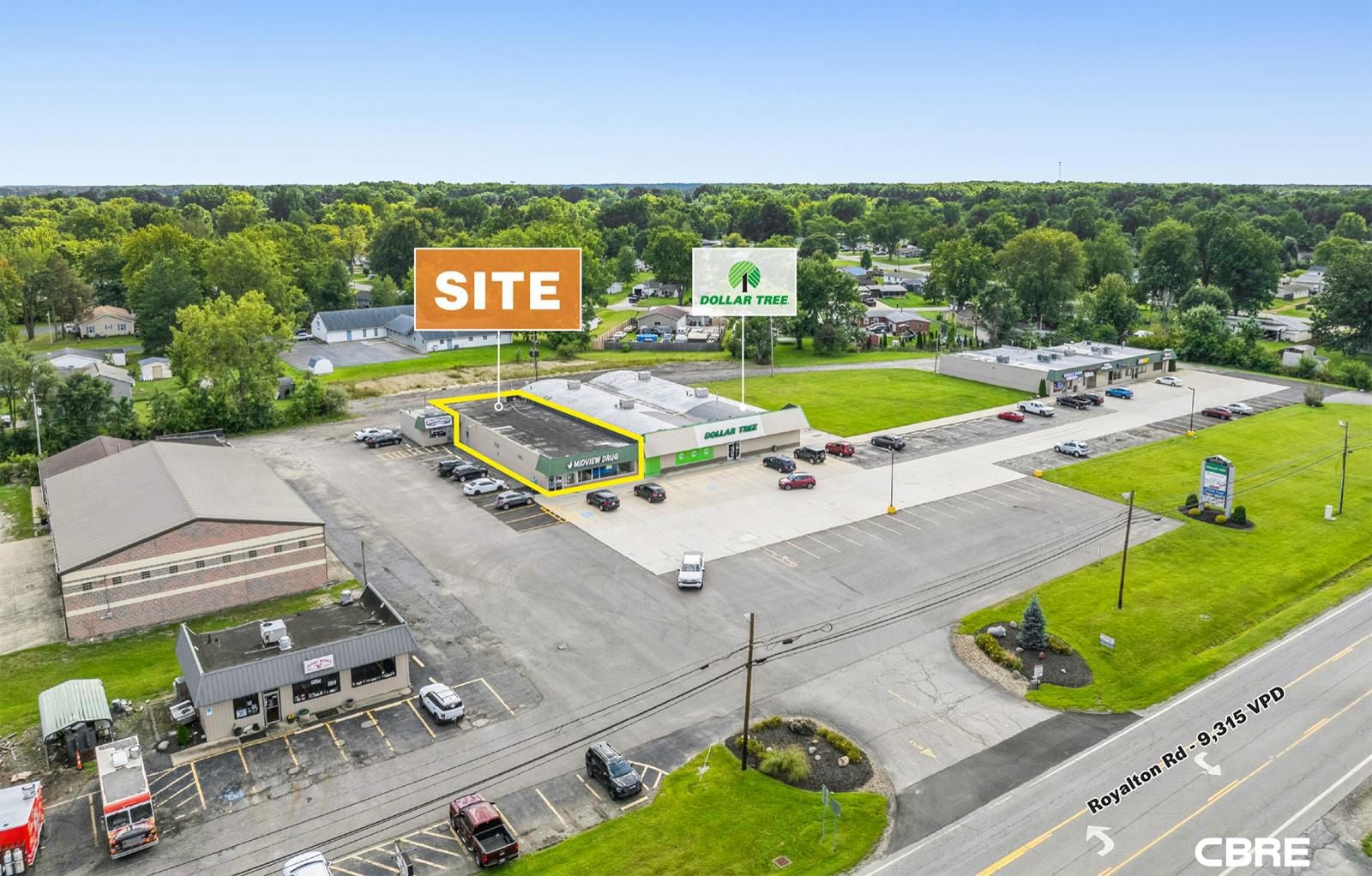 Former Midview Drug at Midview Plaza 35053 Royalton Road - Image 3