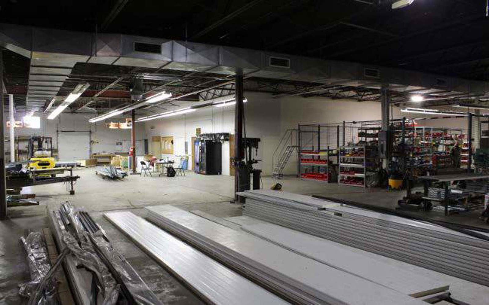 Washington Ave Flyer Garage space 1