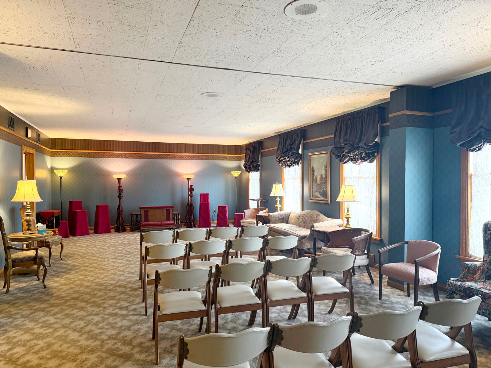 Receiving Room 2