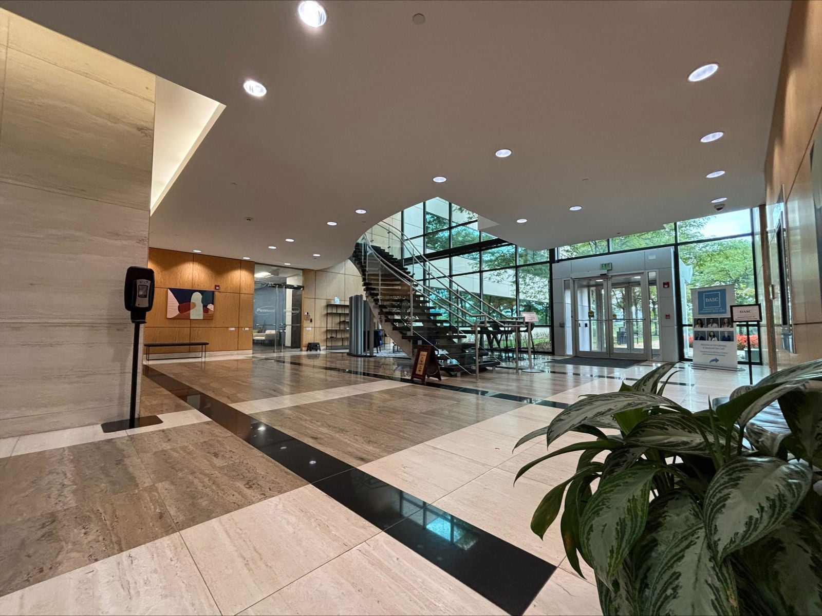 lobby 2