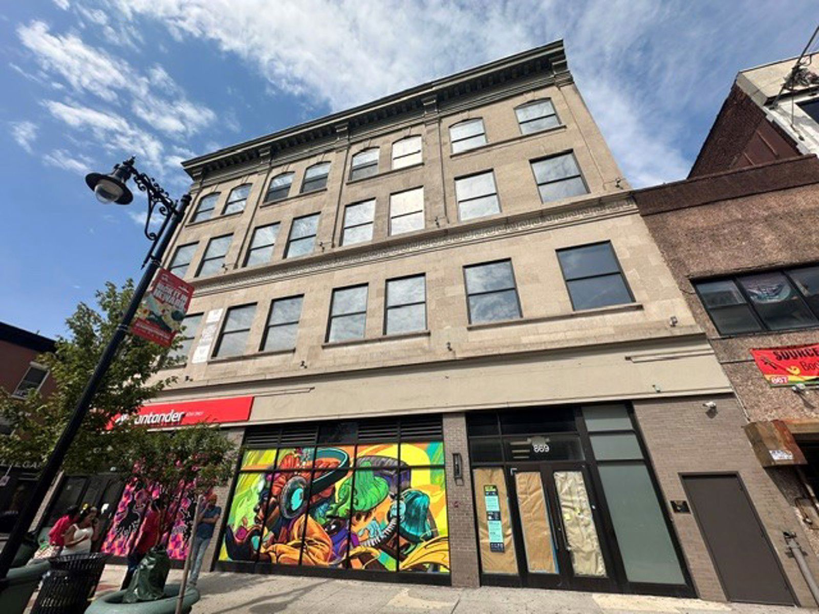 869 Broad St-Pic2