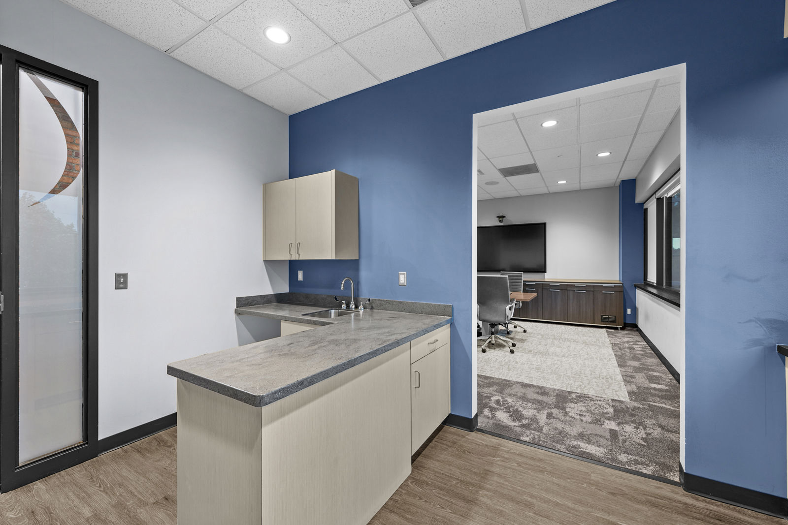 Kitchen - Conference Room