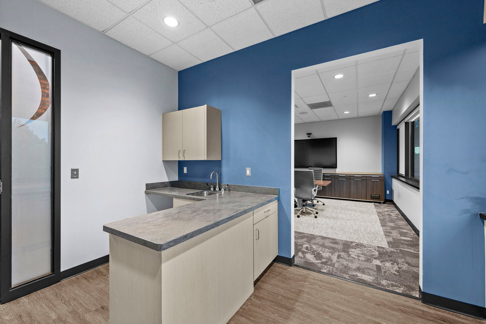 Kitchen - Conference Room
