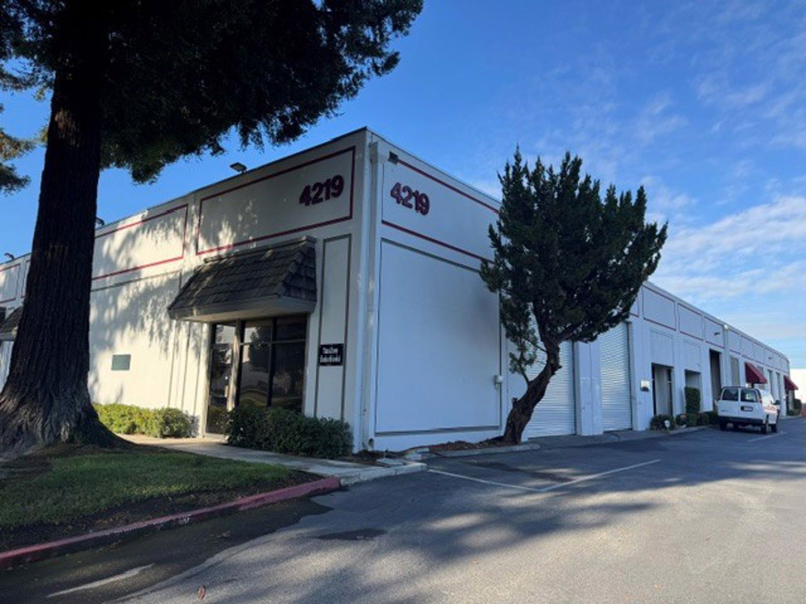 Bldg Photo 1