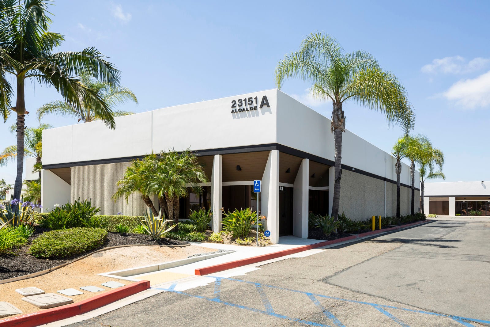 23151_Alcade_Bldg_A_B_C_Laguna_Hills-18