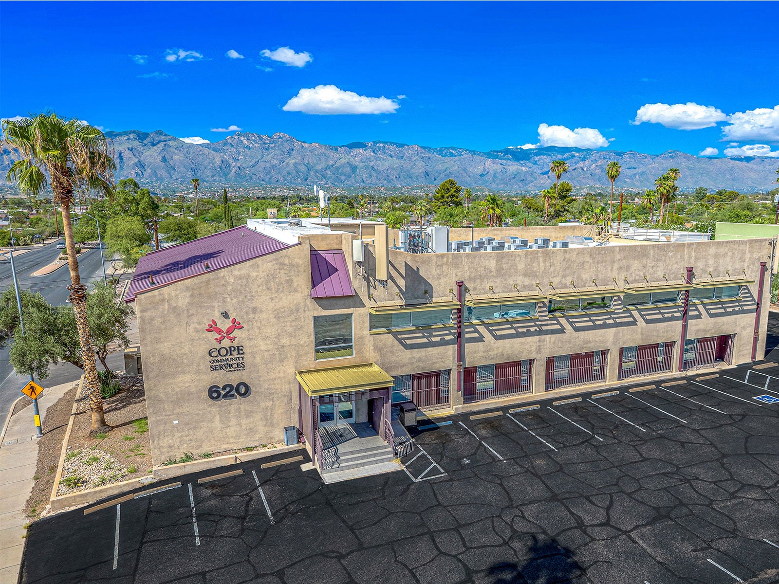 620 N Craycroft Rd - Main