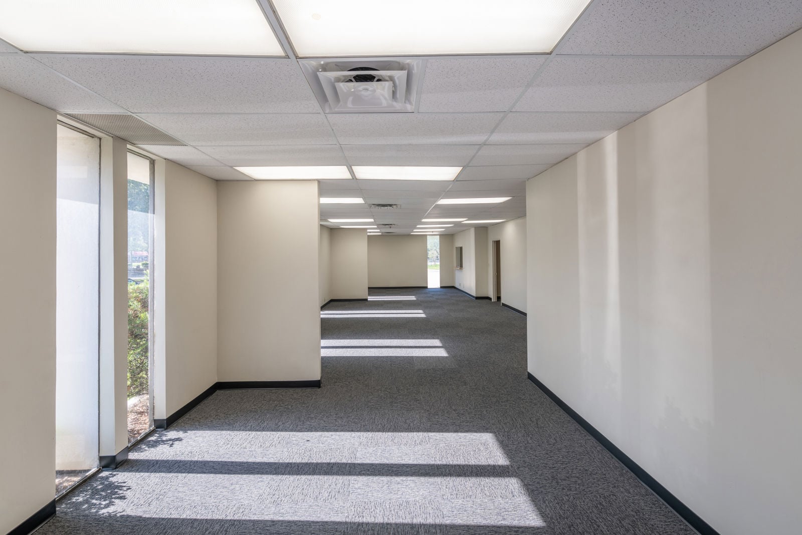 CBRE - 1030 Ellis Office-2986