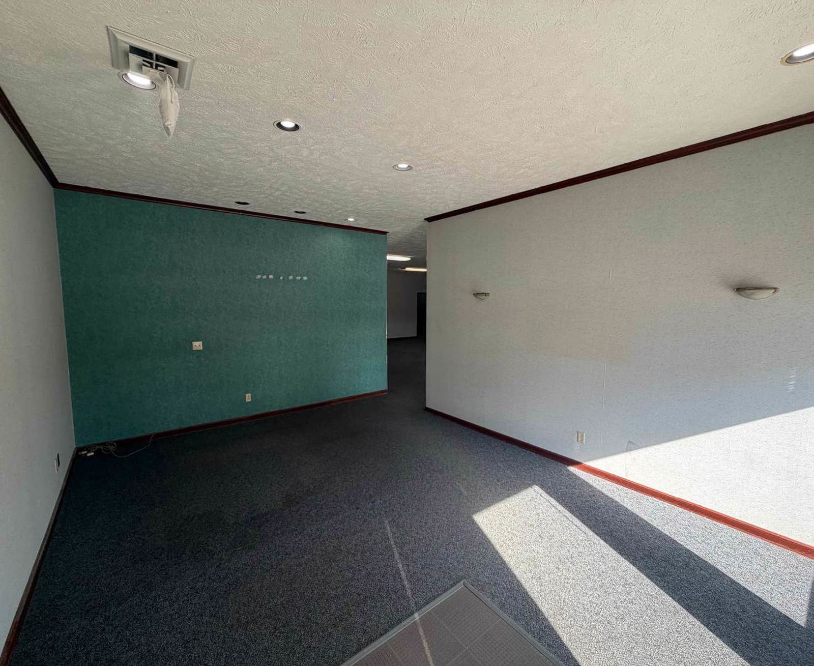 Suite 1 3,182 SF