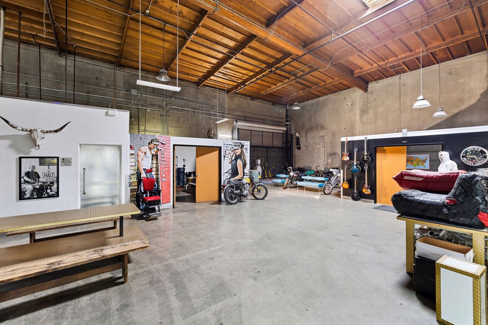 6760 Foster Bridge Blvd - Interior 6