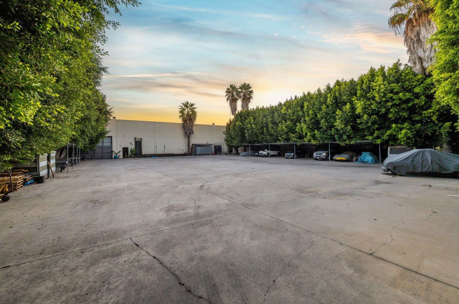 6760 Foster Bridge Blvd - Yard