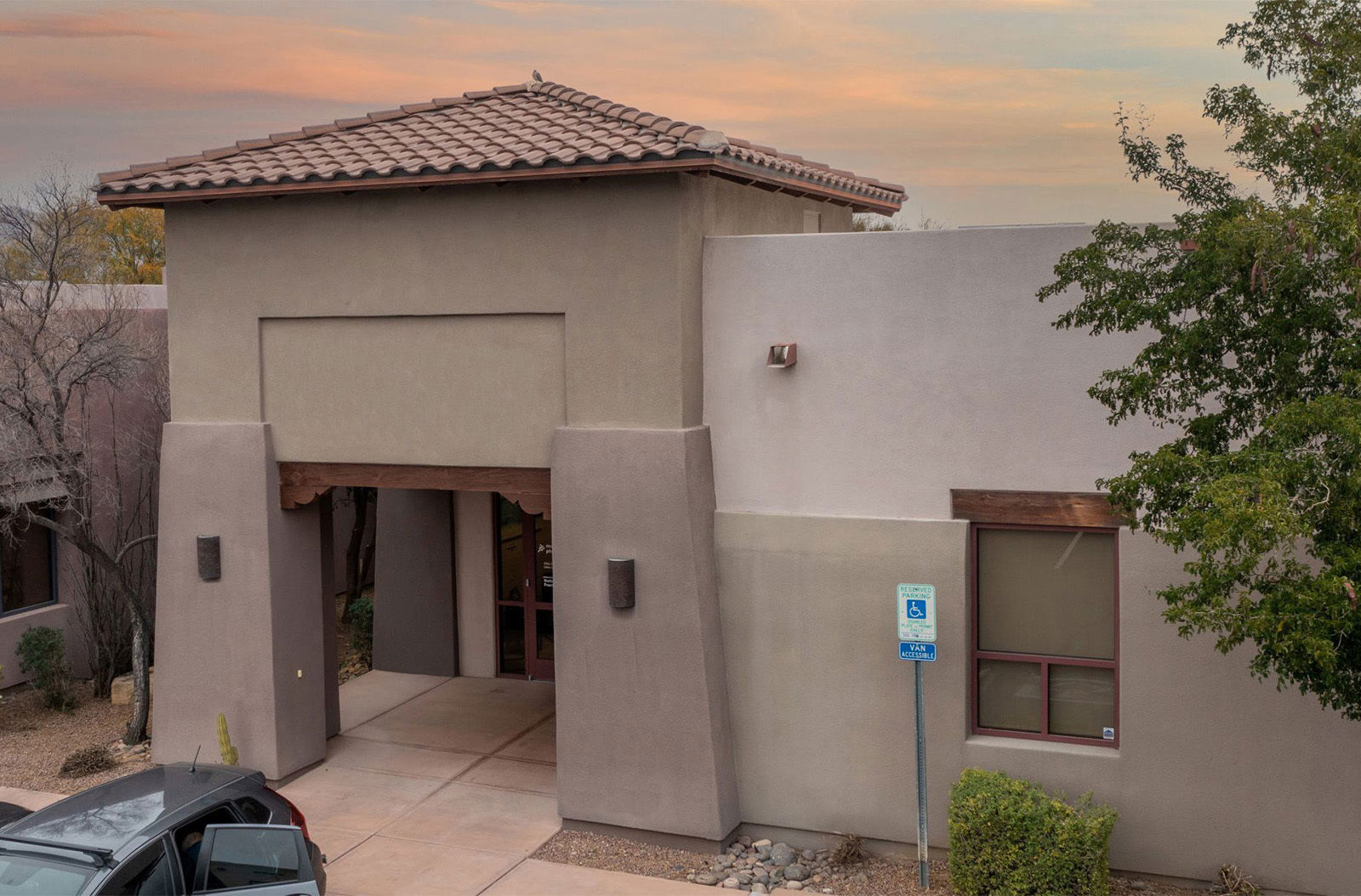 7483 Tanque Verde Rd - Cover