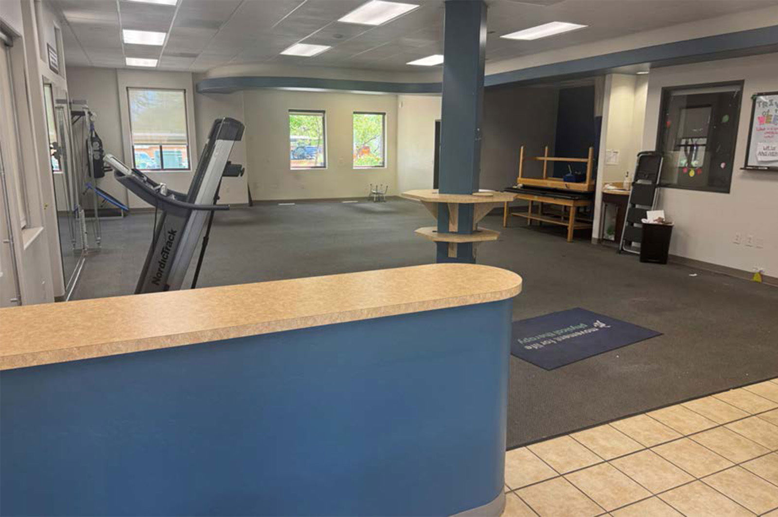 7483 Tanque Verde Rd - Interior