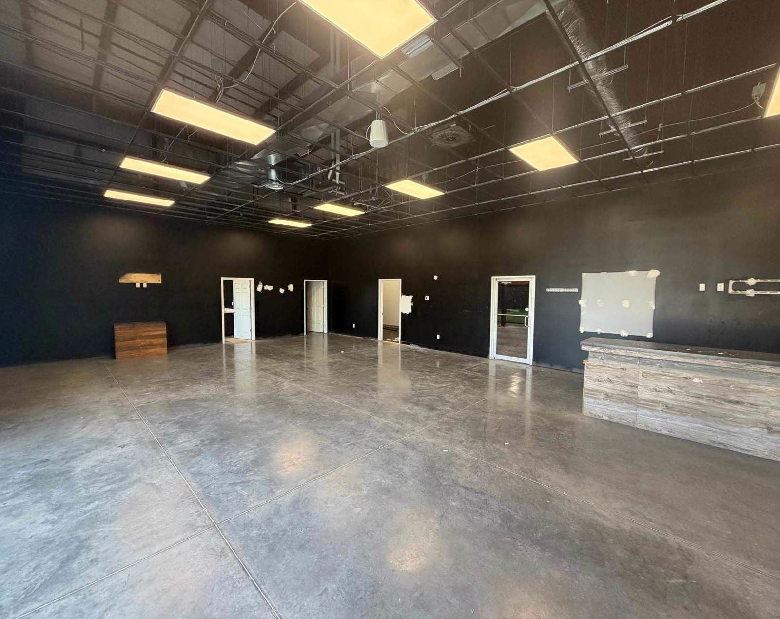 PORTAL PLAZA INDUSTRIAL SPACE 12005 Portal Road - Image 3