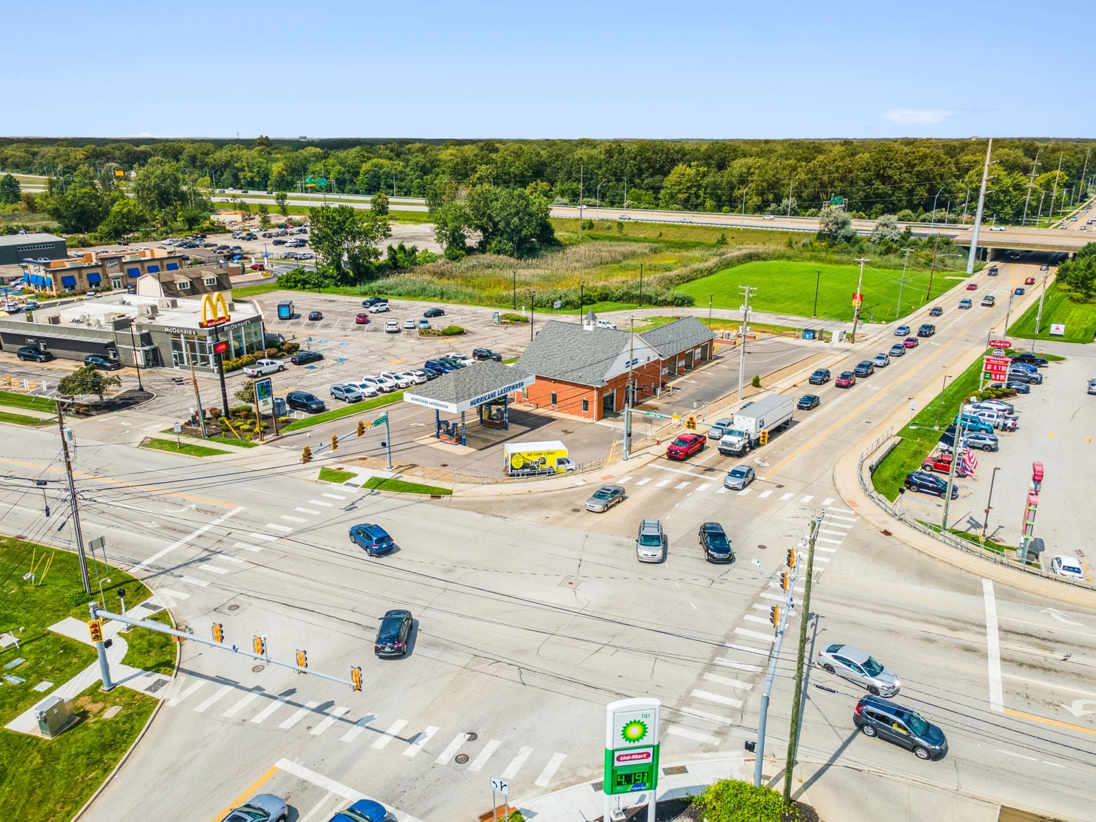 Hurricane Laser Wash 32500 Lorain Road - Image 3
