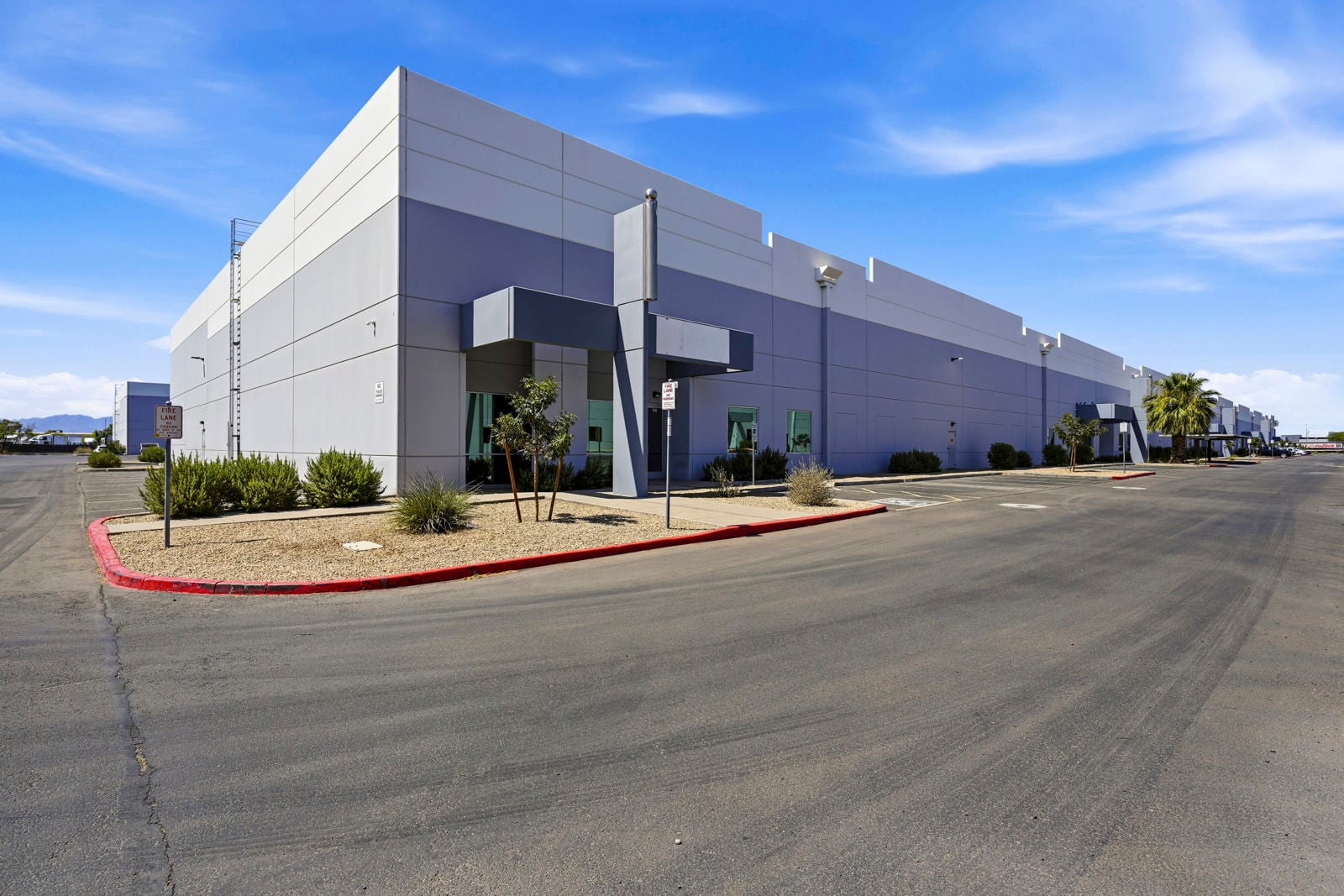 405 North 75th Ave_17.JPG