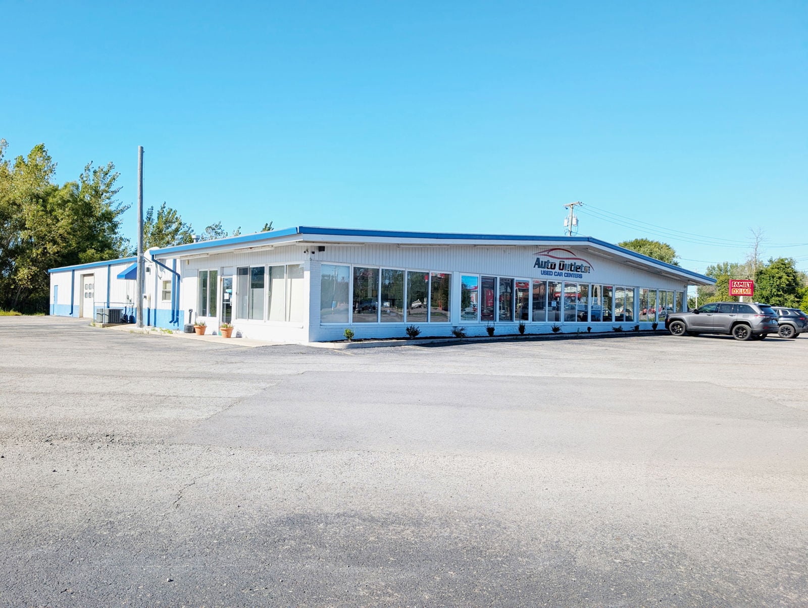 Exterior Photo 1