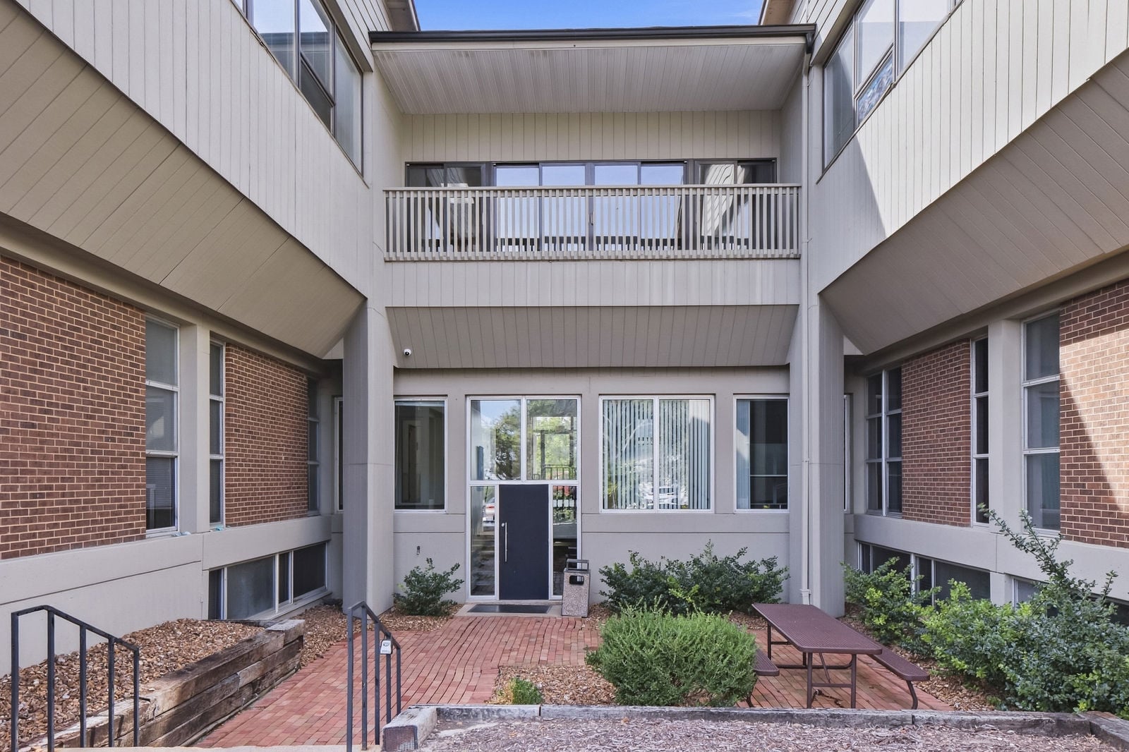 10425OldOliveStreetRd-12