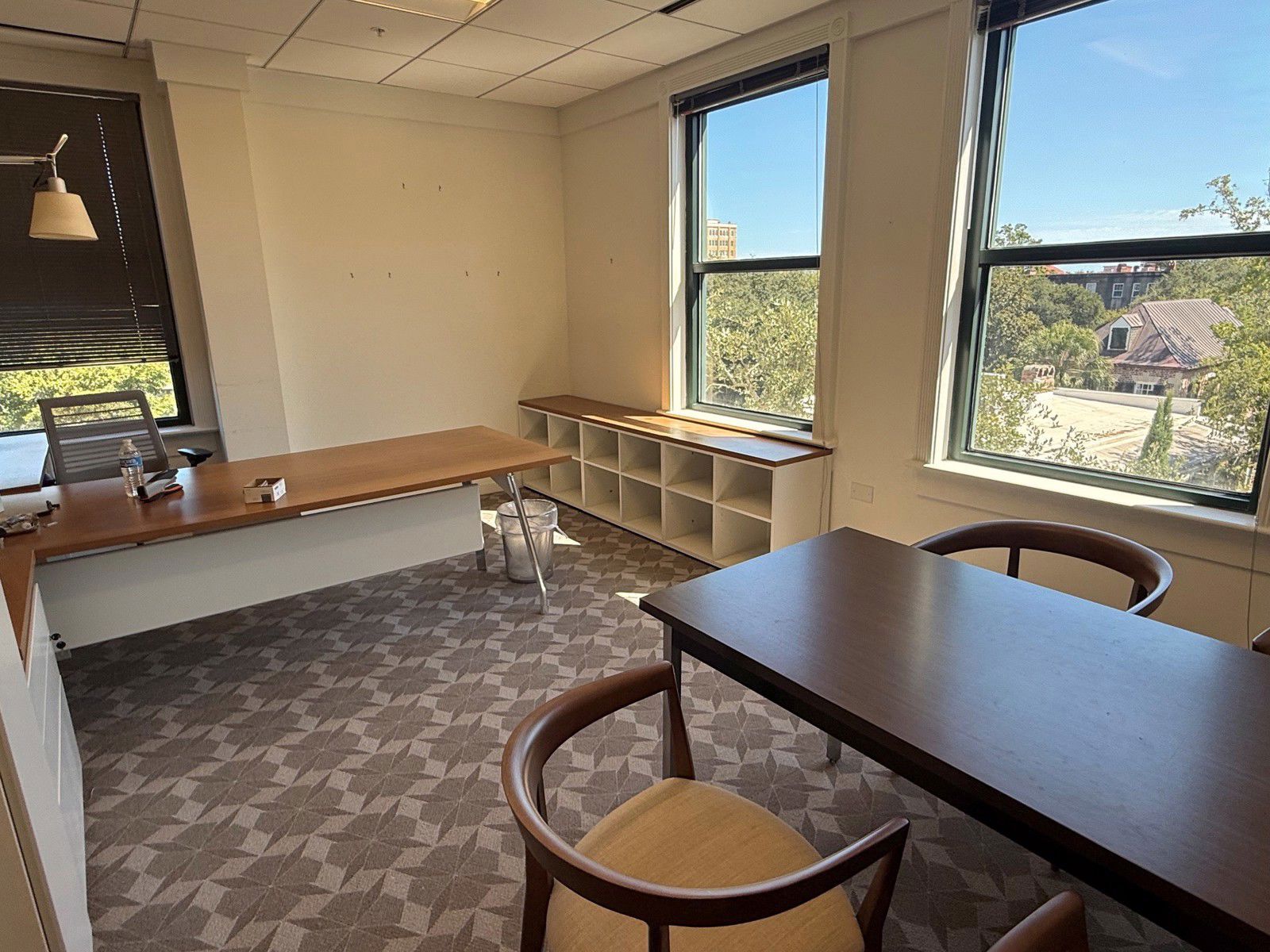 134 Meeting Private Office Photo 2