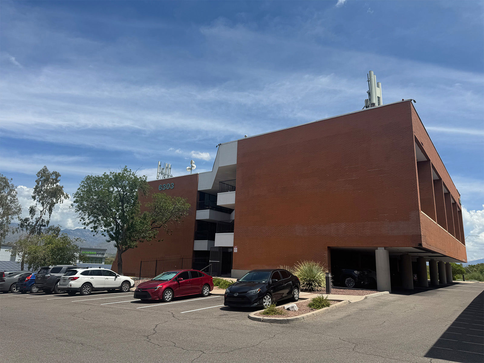 6303 E Tanque Verde - Side