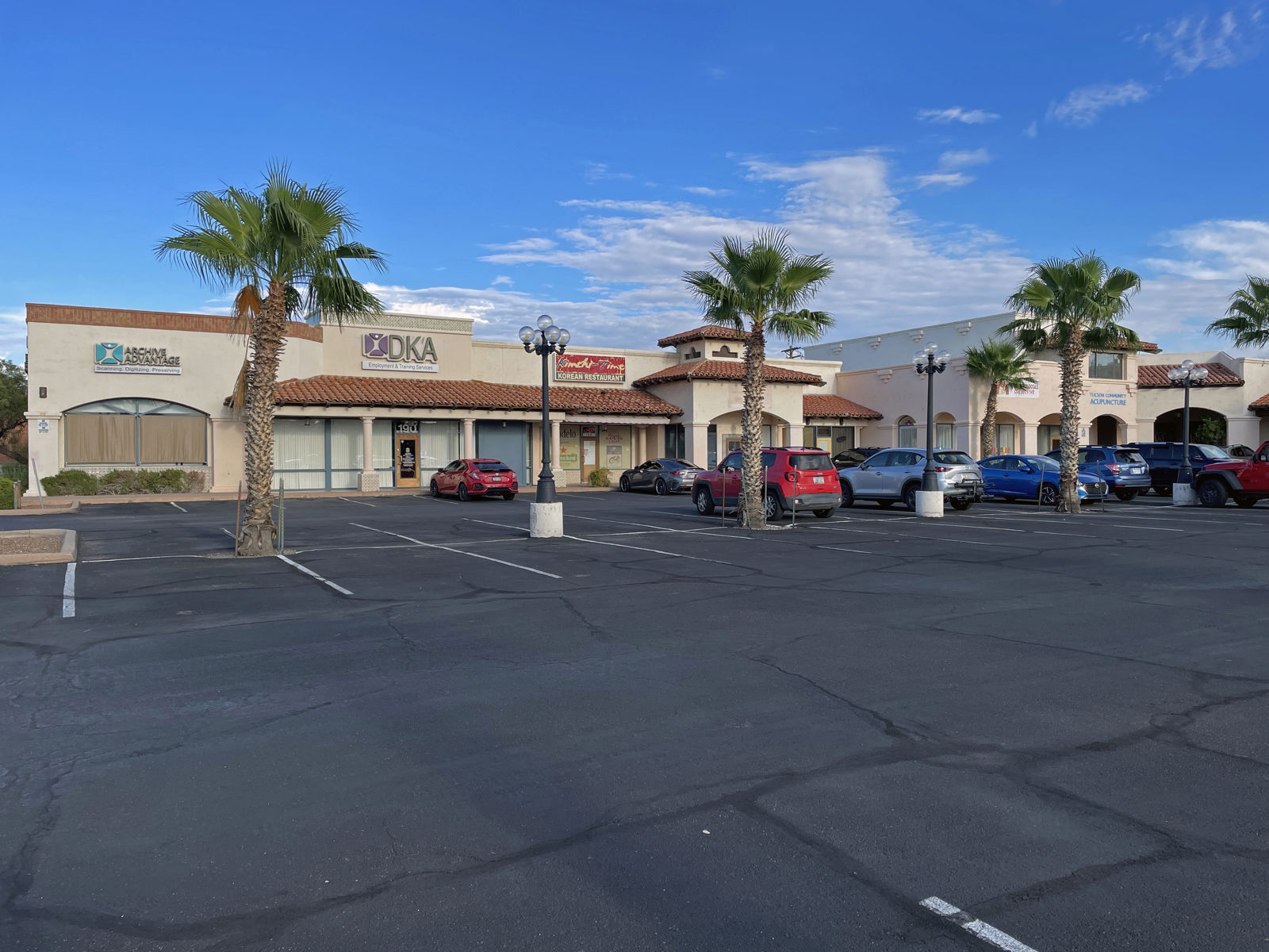 2900 E Broadway - Exter 1.JPG