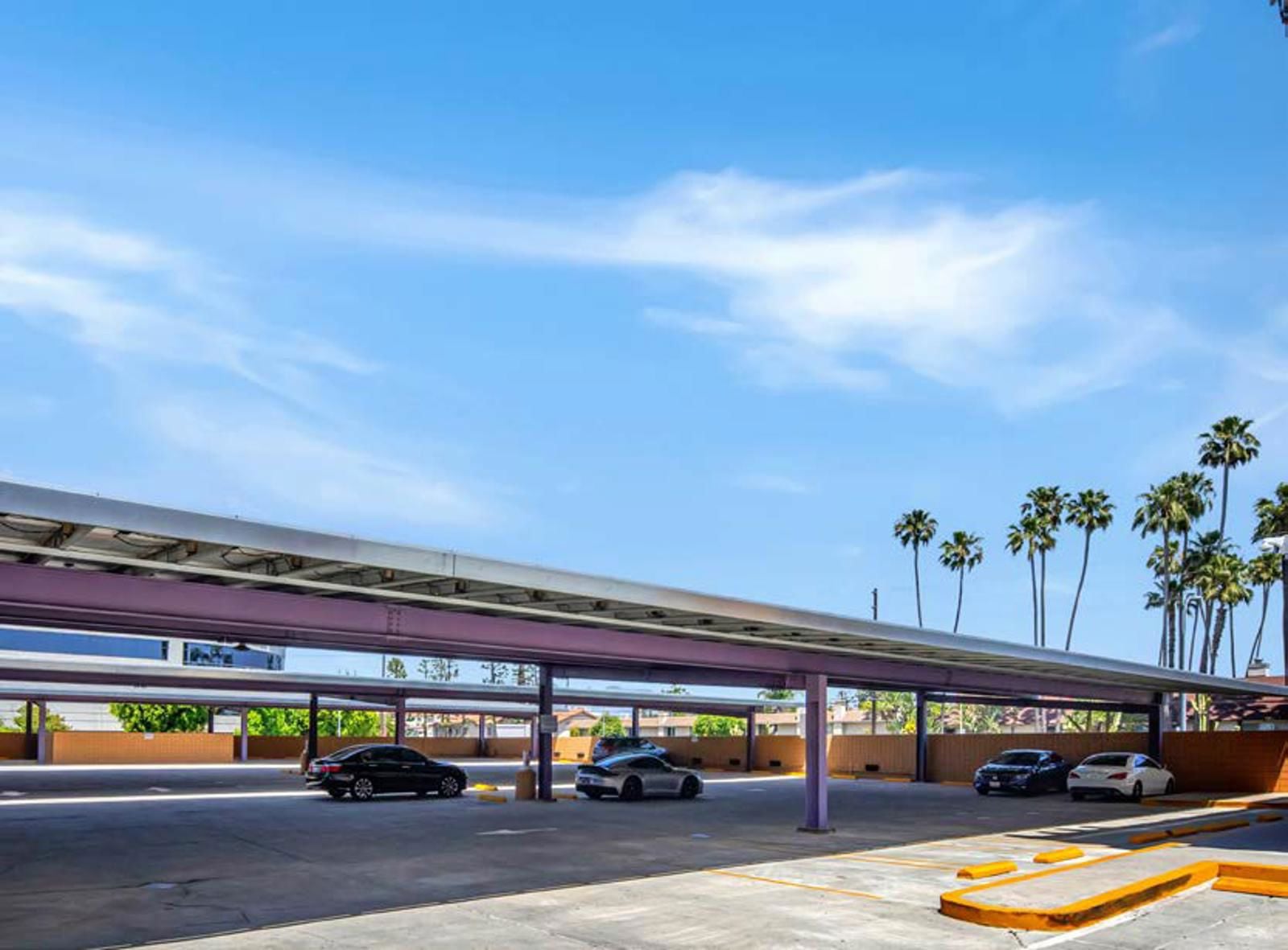 Doctors Medical Plaza_BRO2_parking