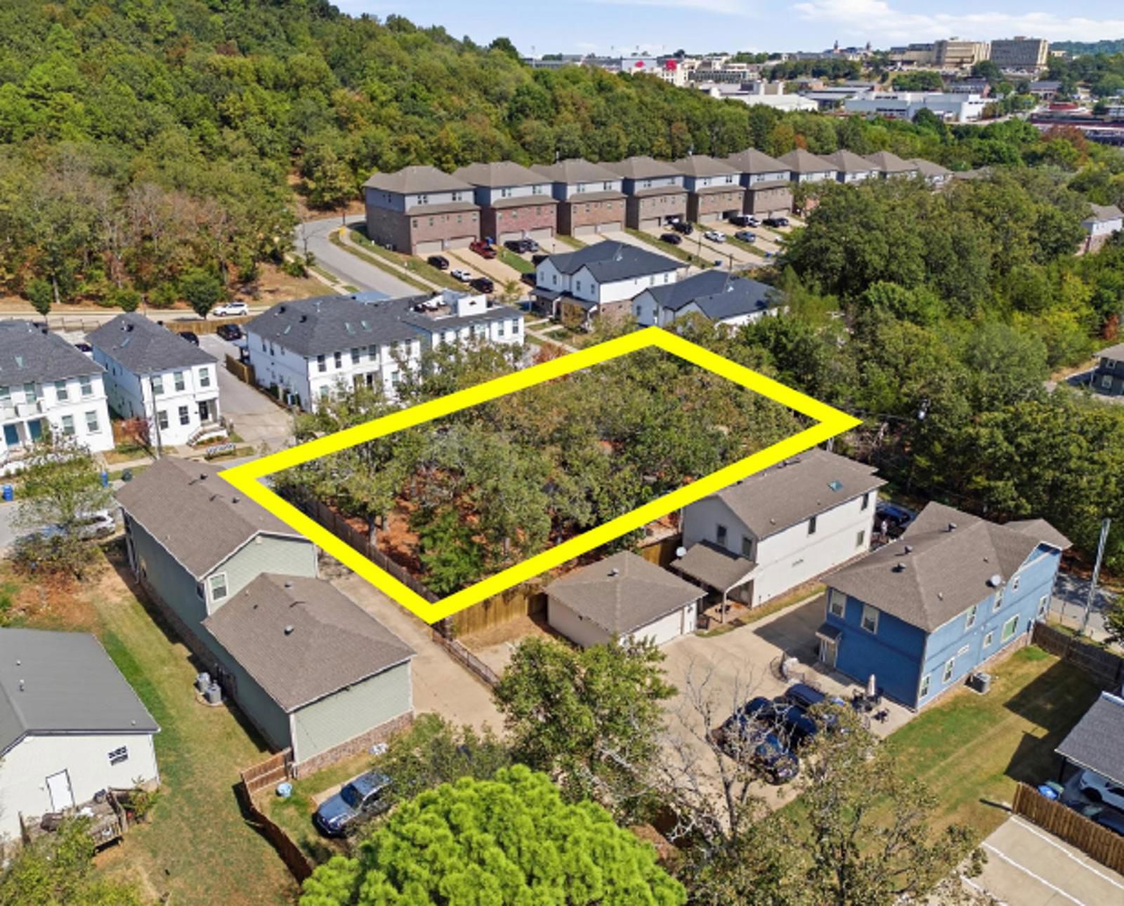 223 S Cross Ave 223 Cross Avenue - Image 4