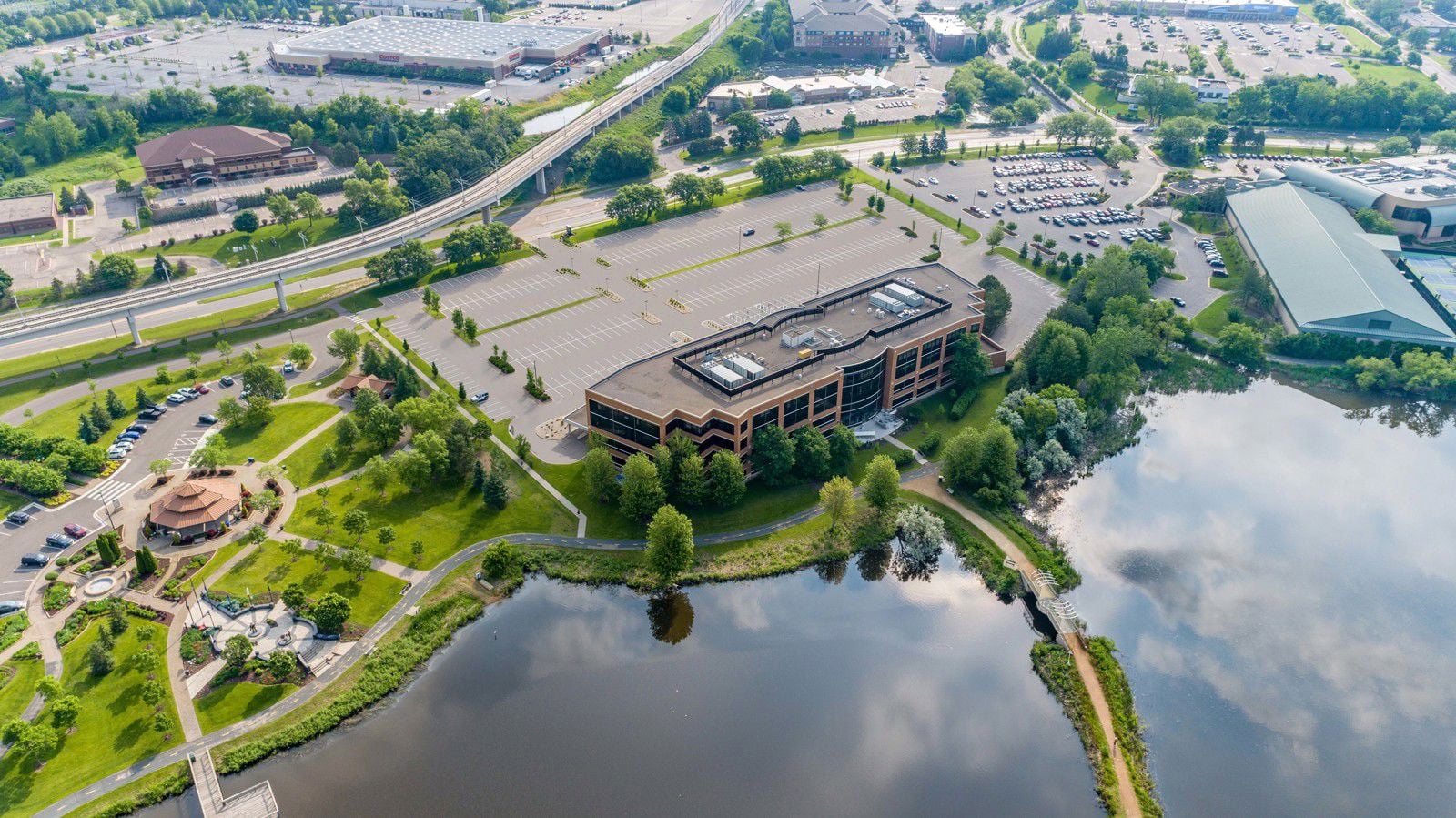 Flagship Corporate Center 775 Prairie Center Drive Eden Prairie MN-437-edit-web