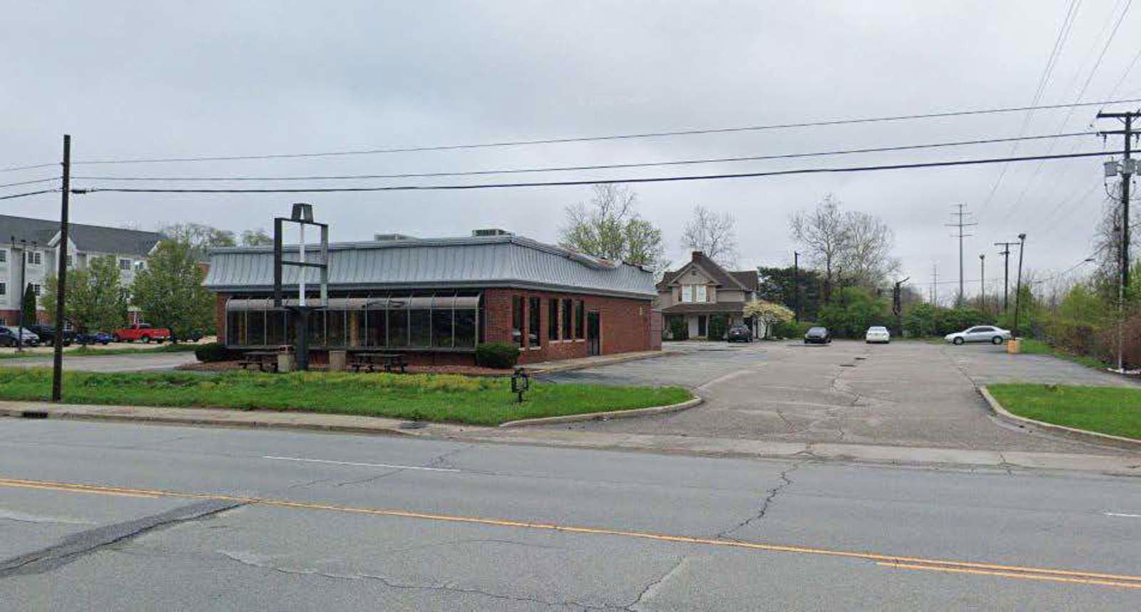 320 S Dixie Way Property