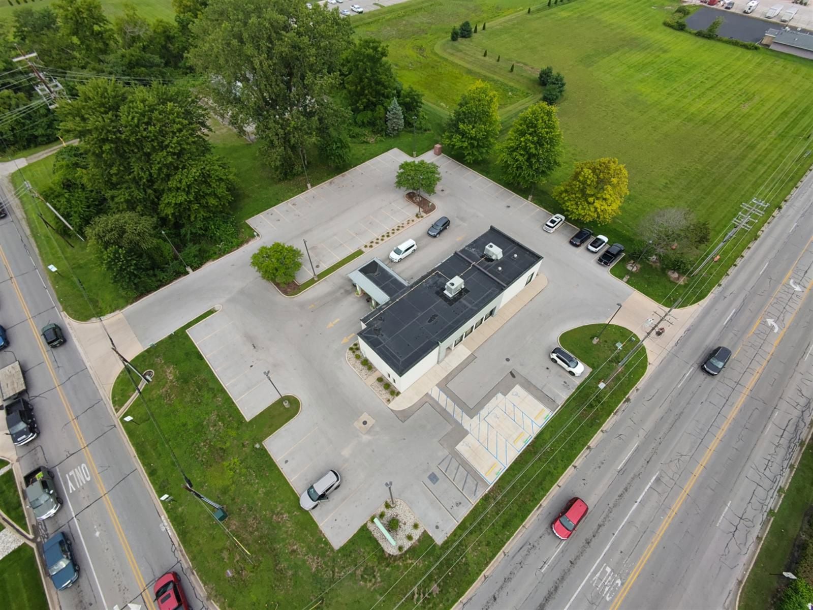 7405 Lewis Ave, Temperance - Overhead Front