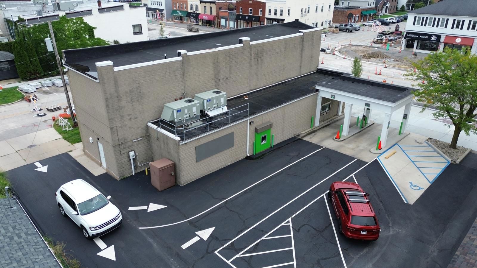 131 Louisiana Ave, Perrysburg OH - Drive Thru
