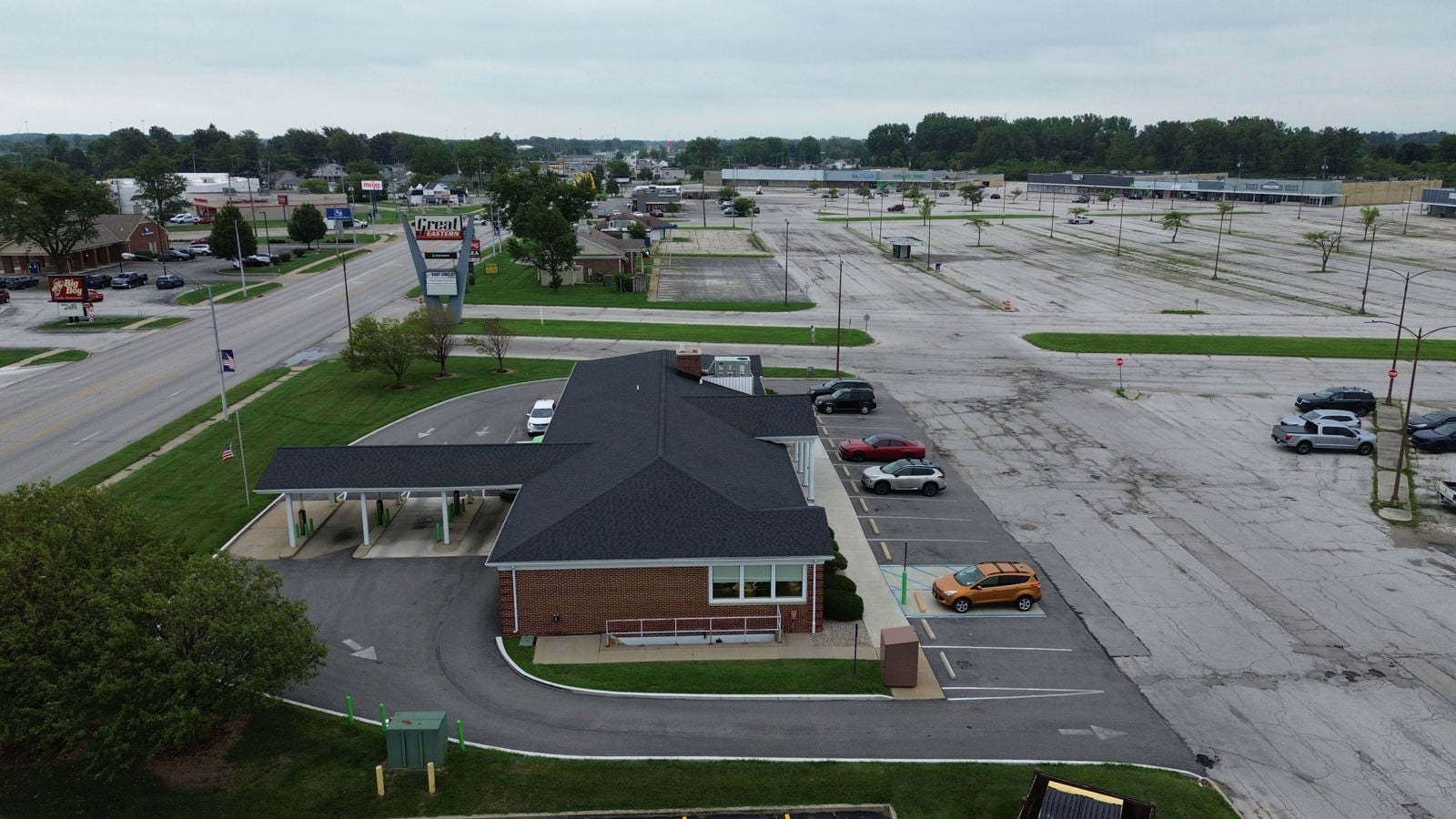 2550 Woodville Rd, Northwood, OH - Overhead Side.JPG