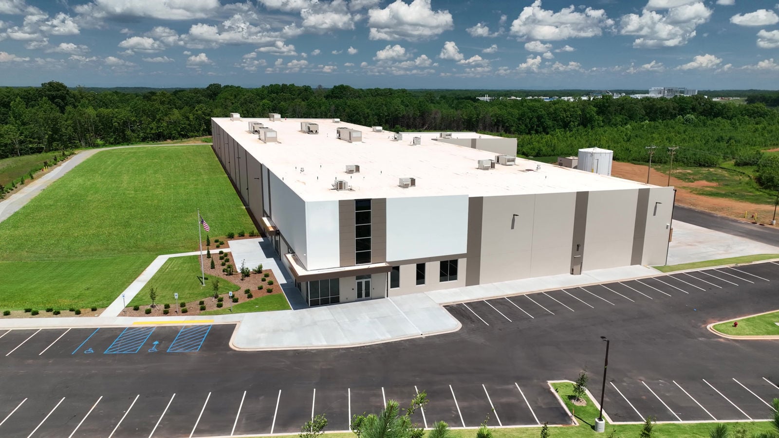 Exterior 3