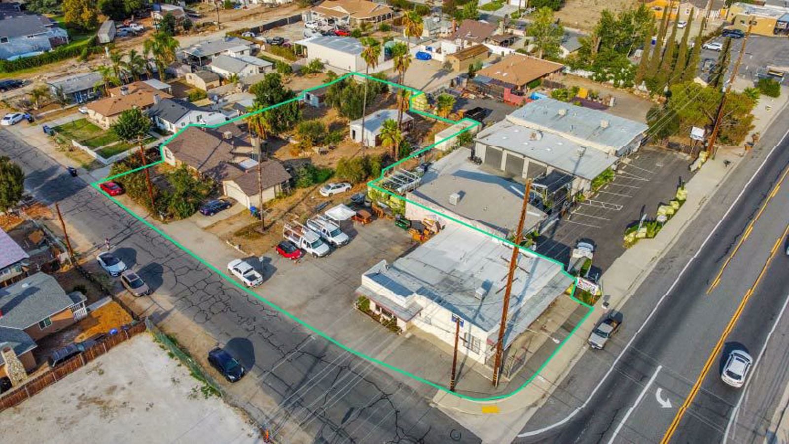 1875 Mentone Blvd Mentone 0002