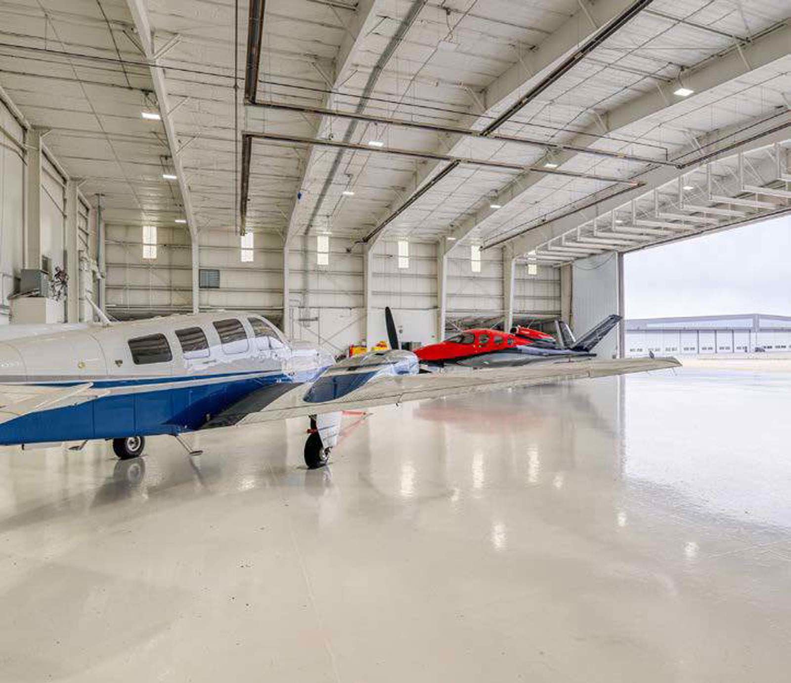 Rocky Mtn Metro Airport Hangar_BRO_v04 (2)