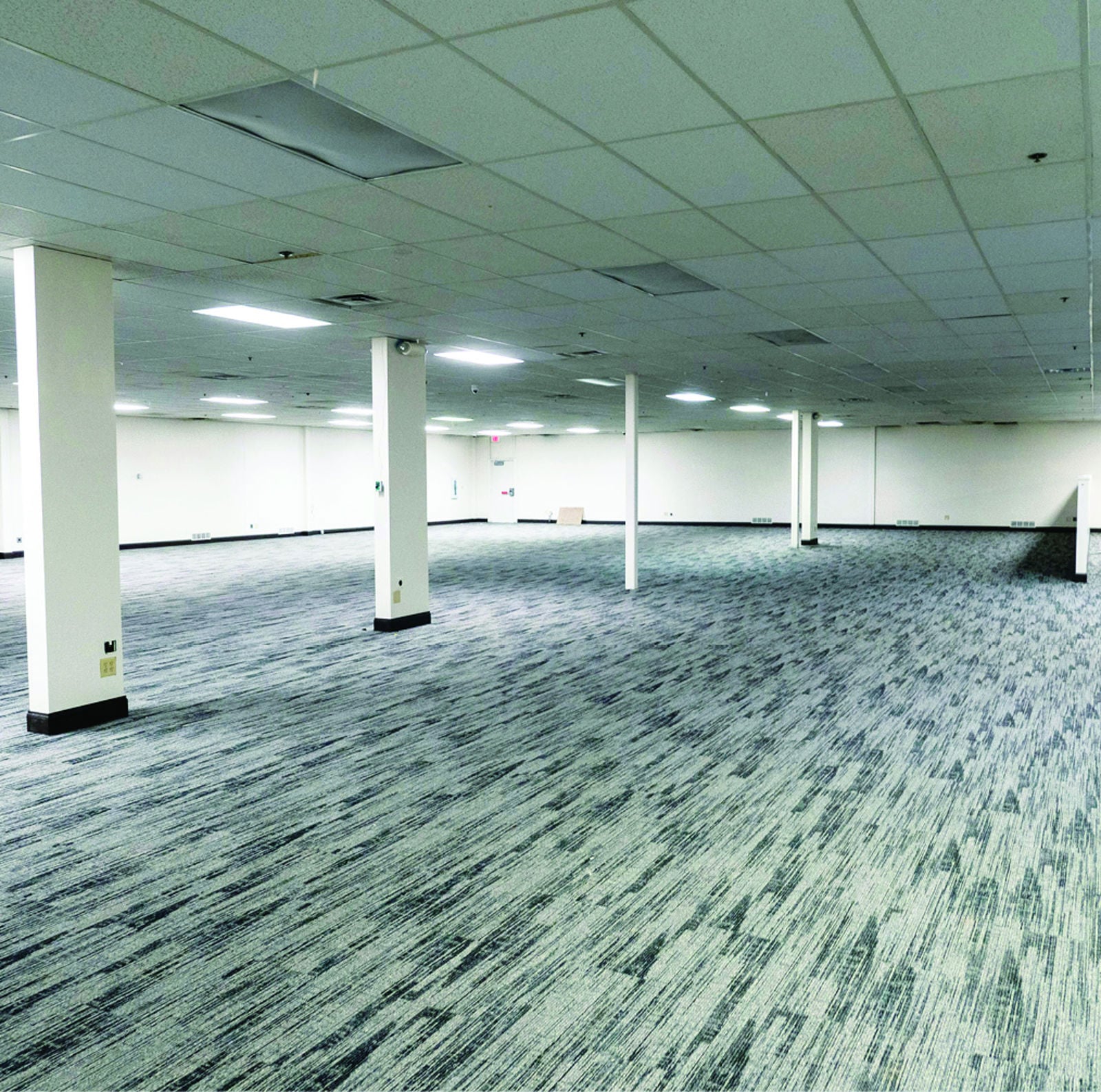 7720 Crown Point - For Sale / For Lease 7720 Crown Point Avenue - Image 3