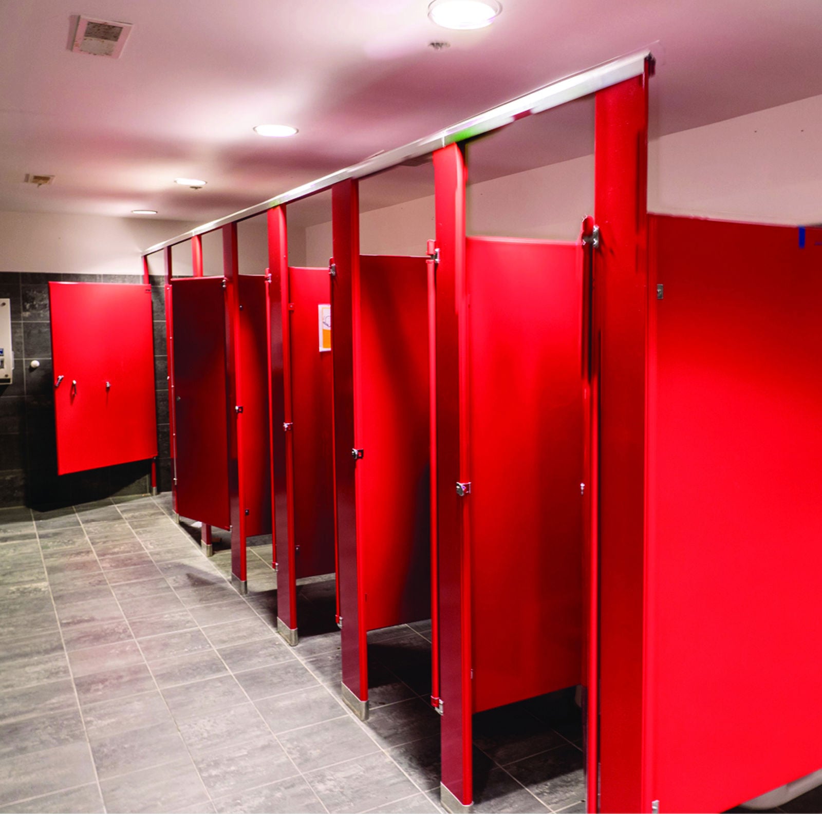 7720 Crown Point - For Sale / For Lease 7720 Crown Point Avenue - Image 8