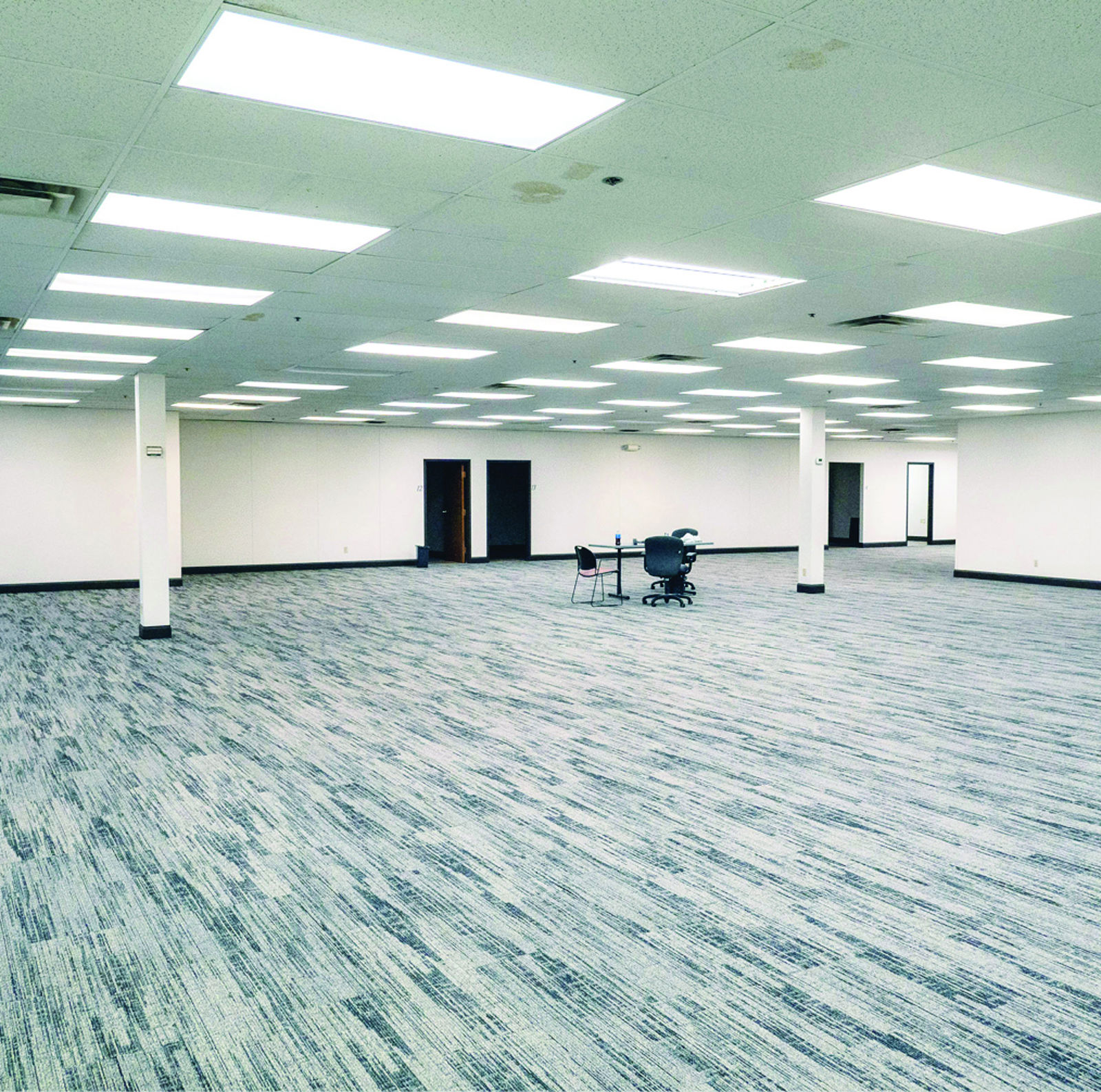 7720 Crown Point - For Sale / For Lease 7720 Crown Point Avenue - Image 4