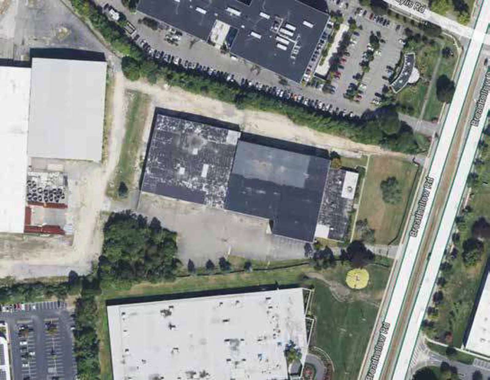 540_Broadhollow_Rd_brochure_09.04