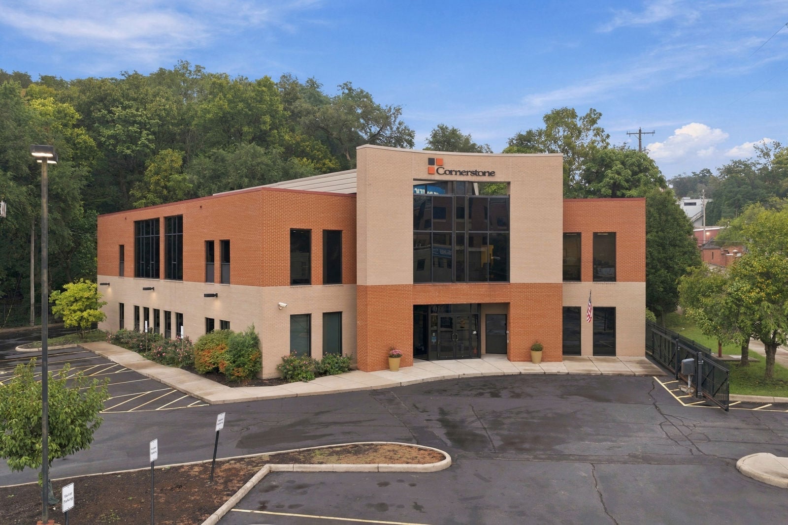 Bldg Front Exterior