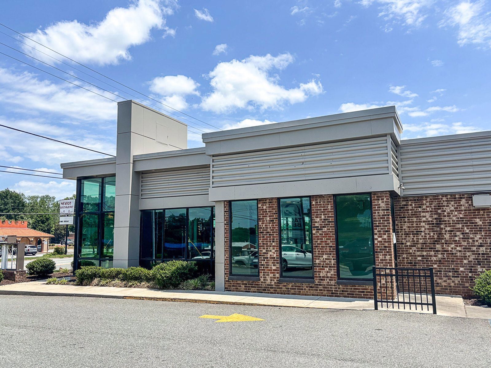 4805-W-Market-St-1-Main