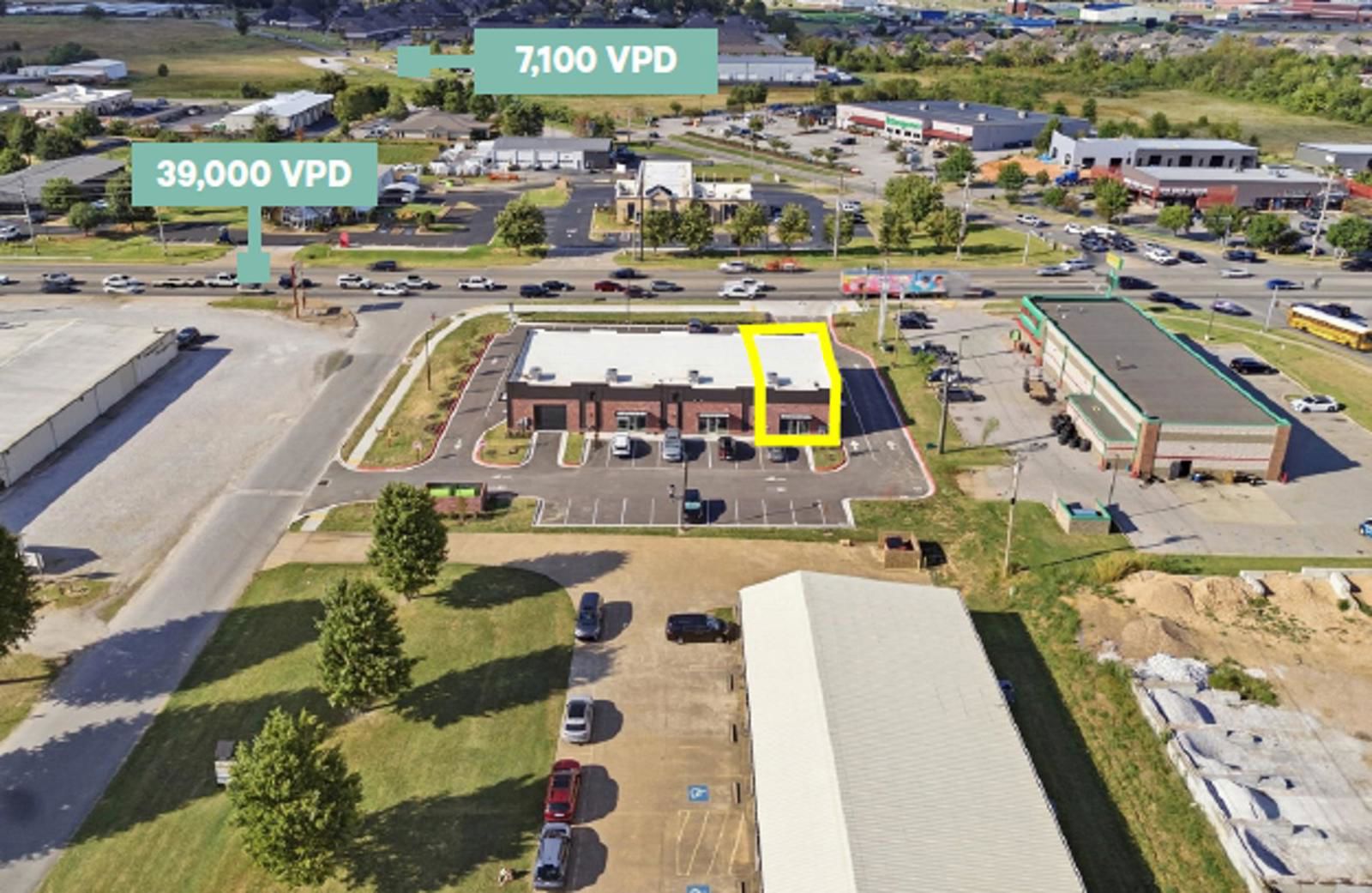 895 & 899 E Henri De Tonti Blvd 895 East Henri De Tonti Boulevard - Image 4