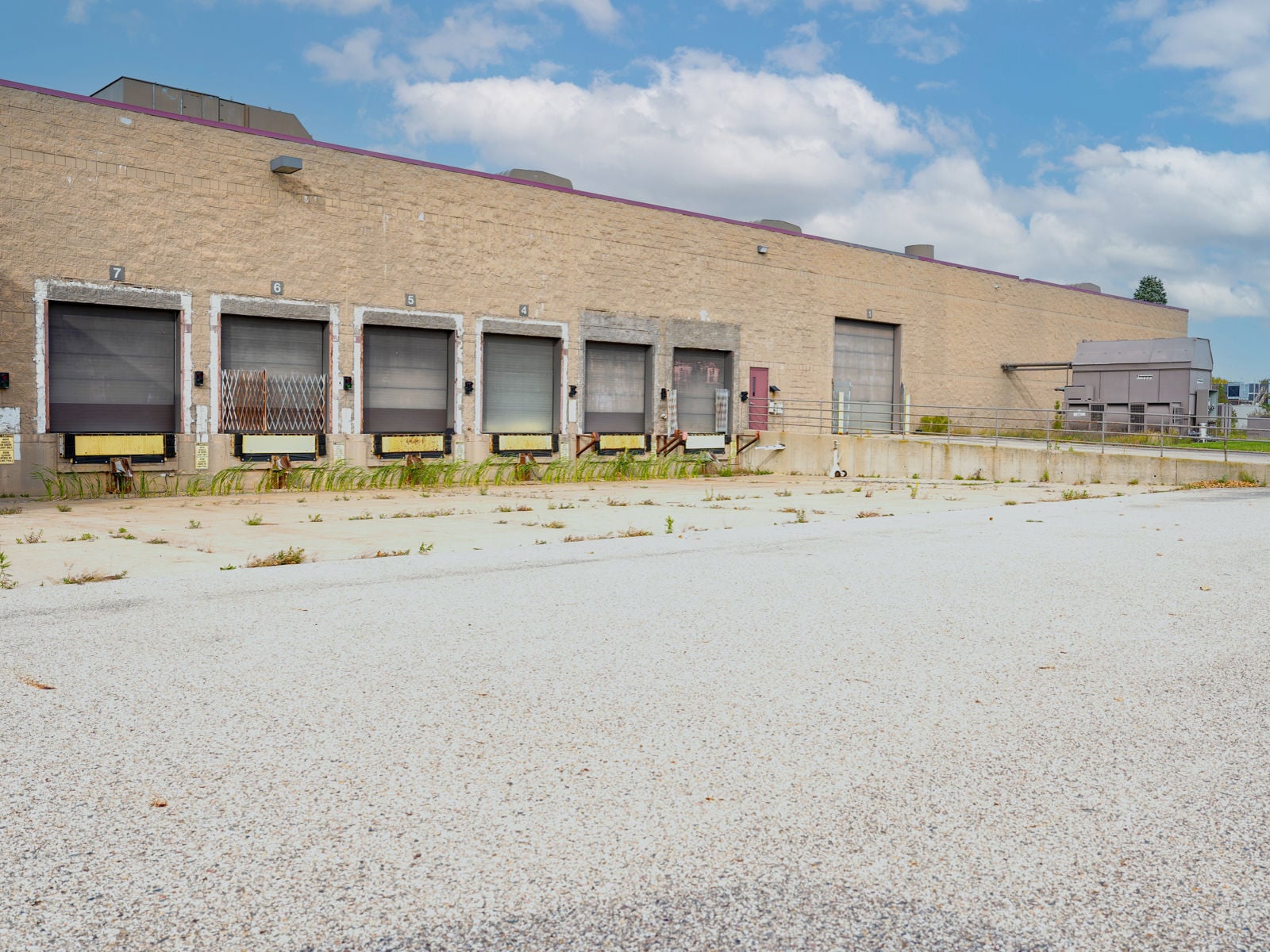 1776 Airport Park Court - Image 3